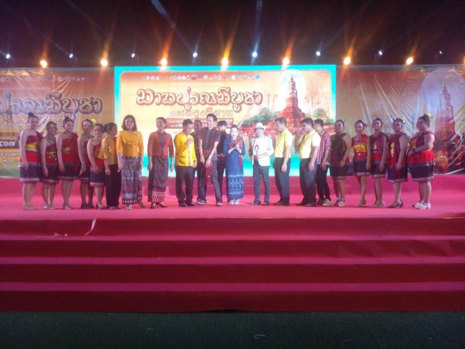 ตำบลศรีสมเด็จเป็นตัวแทนอำเภอสมเด็จ เข้าร่วมแสดงหมอลำซิ่ง ในงานมาฆปูรณมีบูชา    ที่อำเภอกมลาไสย จังหวัดกาฬสินธุ์
